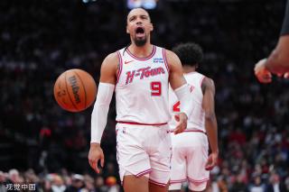 墙面上张贴 墙面上张贴